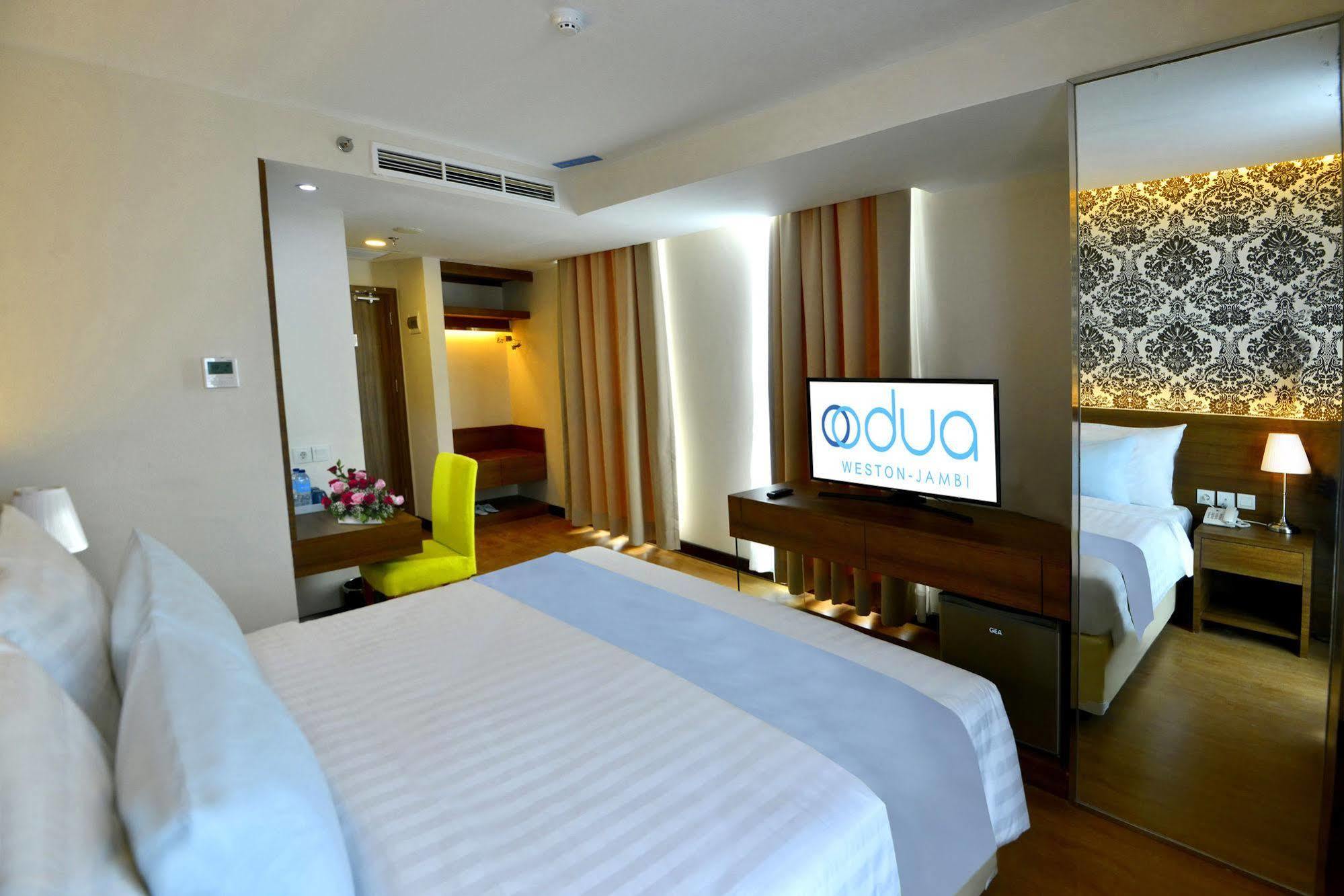 Odua Weston Jambi Hotel Exterior photo